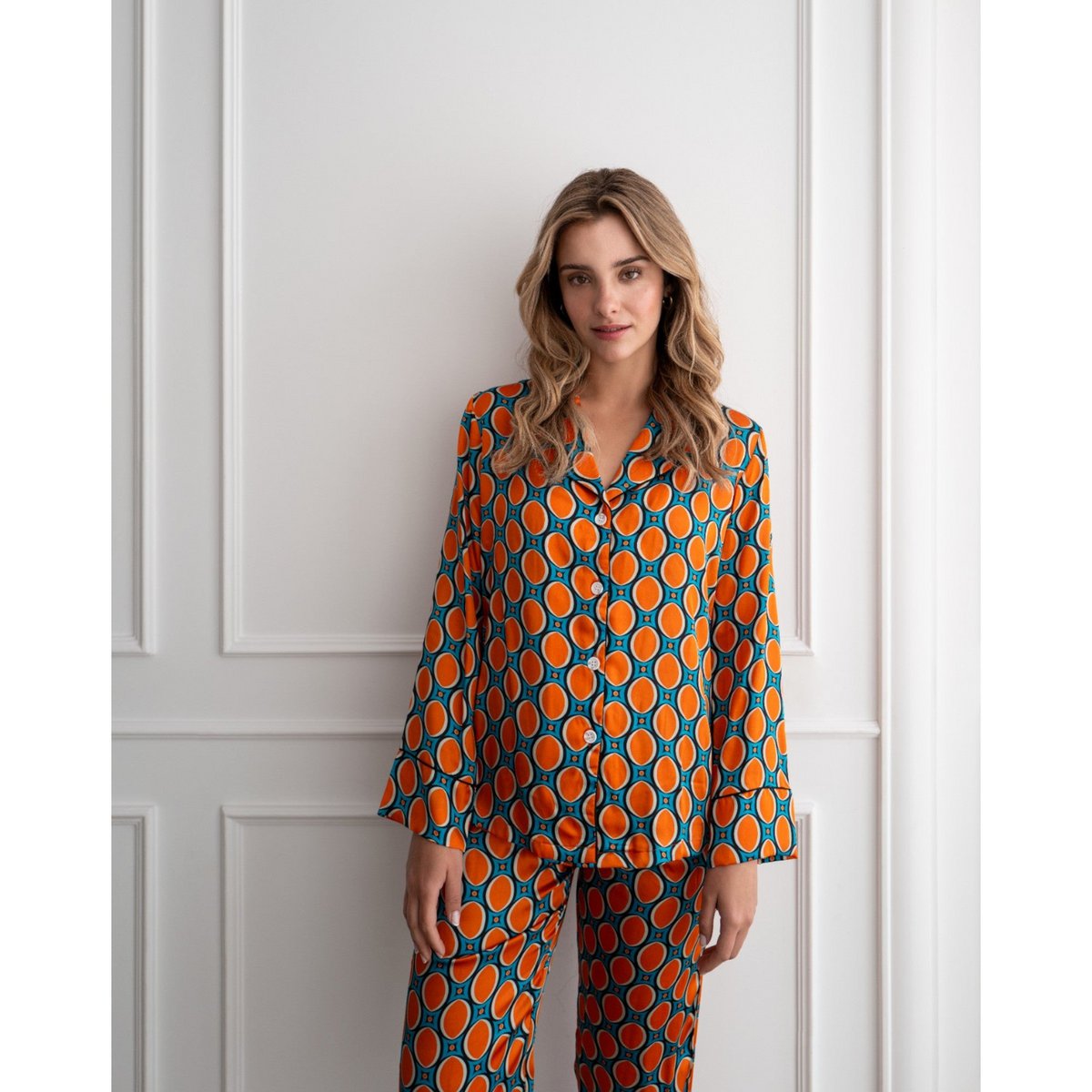 BY VIVI Bluse "Dots" | Straight cut/gerader Schnitt